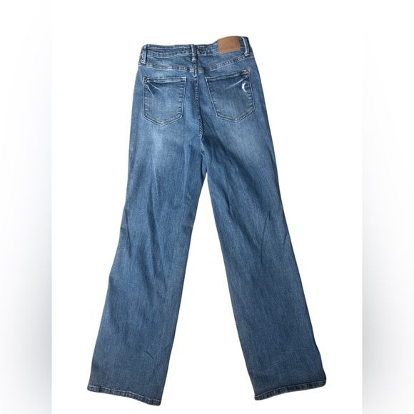 Judy Blue Straight Distressed Jeans - Picture 4 of 7